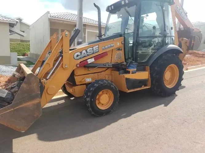 Retroescavadeira Case 580n 4x4 2016