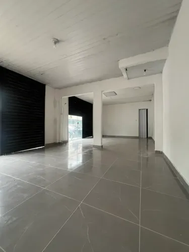 Ponto comercial de esquina!