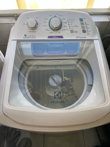 Maquina de lavar Eletroclux 8,5kg - funcionando perfeitamente (motivo de venda - mudança)