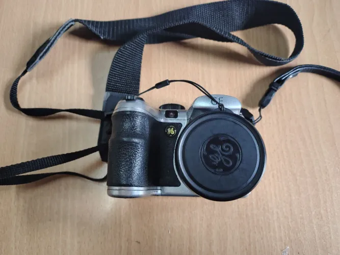 Camera Digital GE X5