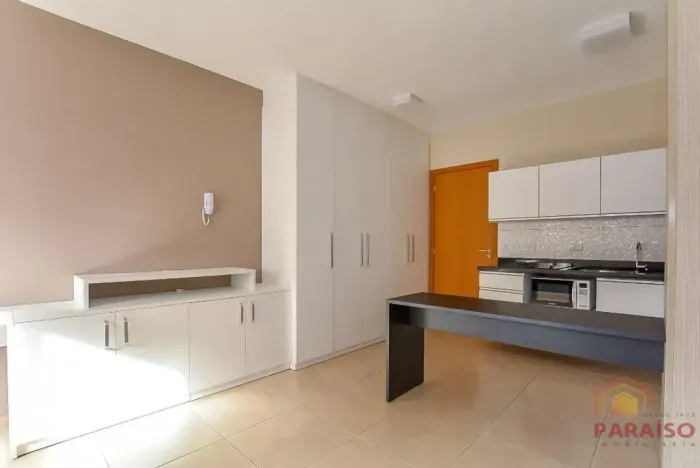 Studio com 1 dormitório para alugar, 27 m² - Centro - Curitiba/PR