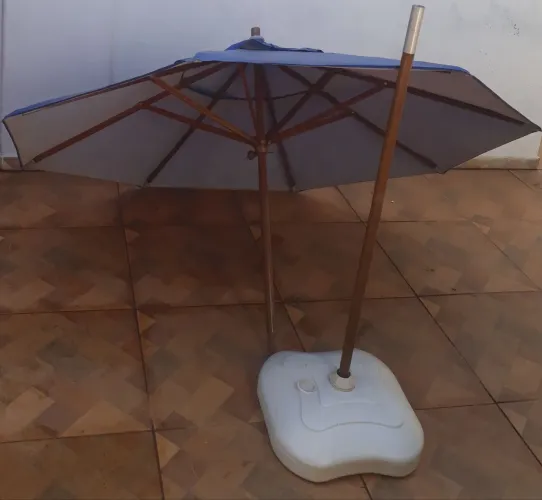 ombrelone 2.40 por 1.75 de diâmetro com base até 21kgs