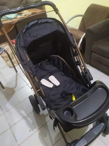 Carrinho bebê Galzerano ( preço negociável )