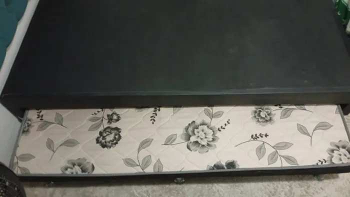 Cama box solteiro com cama auxiliar semi nova 400 pra retirar