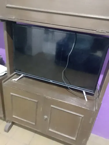 TV TCL 32? com Defeito - Tem Som, Não Tem Imagem