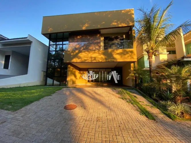 Casa com 4 quartos à venda, 317 m² por R$ 3.600.000 - Royal Forest - Londrina/PR