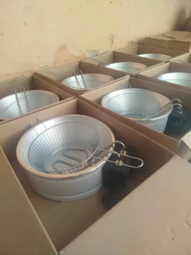 Fritadeira elétrica 220v nova na caixa a pronta entrega aceito cartão