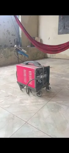 Maquina de Soldar Somar schuz 250 amperes seminova