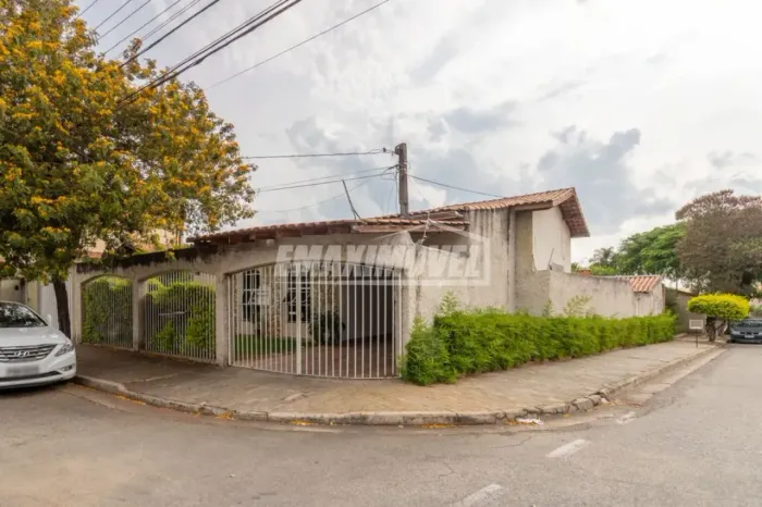 Casa espaçosa, localizada em uma região da Zona Oeste de Sorocaba