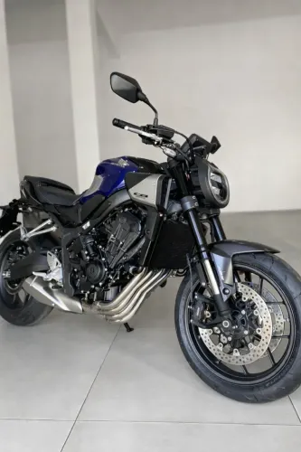 CB650R E-Clutch