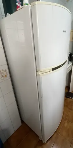 Geladeira 380 litros