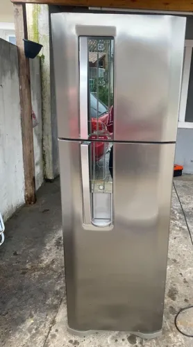 Geladeira inox 220v