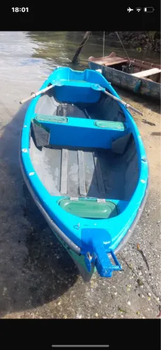 Barco de fibra de vidro 