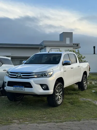 Toyota Hilux CD SRX 4X4 2.8 TDI 16V Diesel Aut. 2016