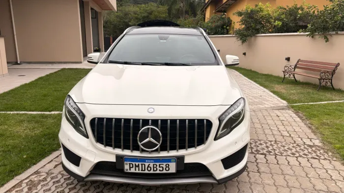 Mercedes-Benz GLA 250 Sport 2.0 TB 16V 4X2 211cv Aut. 2015