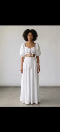 Conjunto saia e croped branco