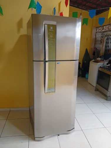 Geladeira eletrolux DF51X inox duplex fros free painel digital