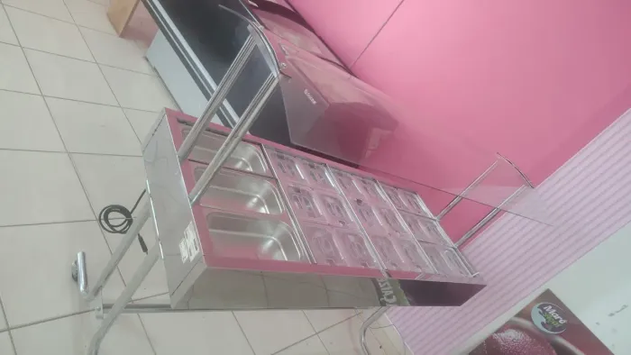 Buffet aquecido de inox, semi novo poucos meses de uso ,ótimo da venda fechamento da loja