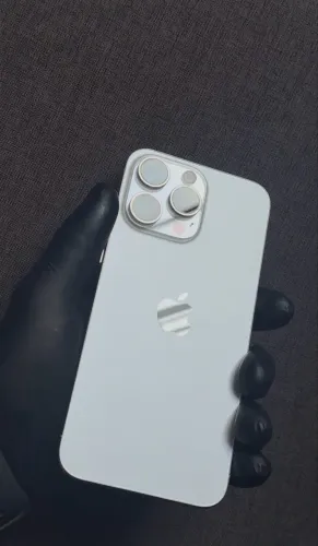 iPhone 15 Pro Max 256g cor Branco