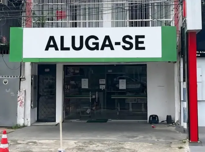 Imóvel para aluguel possui 162 metros quadrados com 1 quarto em Cachoeirinha - Manaus - AM