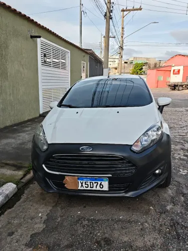 Ford Fiesta 1.5 16V Flex Mec. 5P 2016