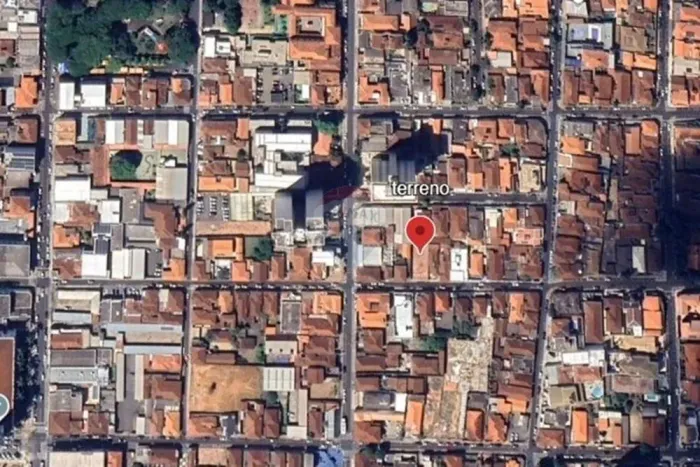 Terreno à venda - Centro - Franca-SP - 300m²