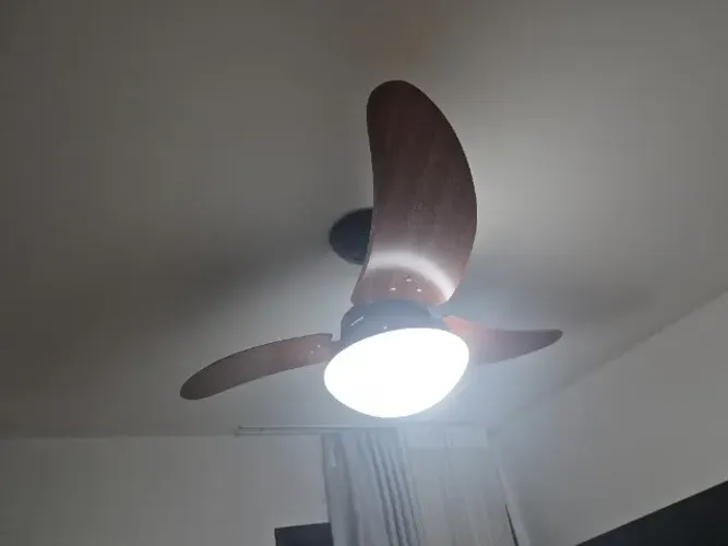 2 ventiladores de teto TRON