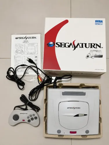 SEGA SATURN BRANCO NTSC-J ORIGINAL NA CAIXA - COMPLETO