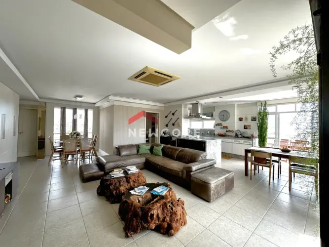 Cobertura em Rua Antônio Gomes - Estreito - Florianópolis/SC