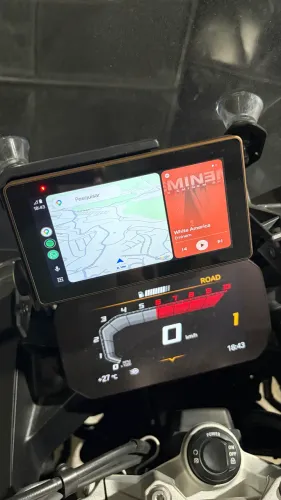 Módulo CarPlay + Android Auto para moto BMW - Encaixa no suporte original