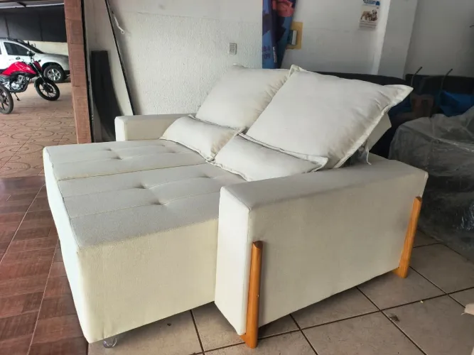 Sofá retrátil e reclinável Pronta entrega.