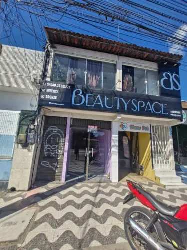 Ponto comercial reformado