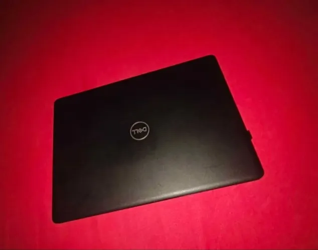 Notebook Dell i7 8550U 8GB RAM 250GB SSD - R$1.150,00