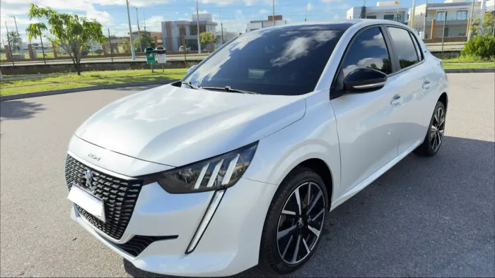 Peugeot 208 Style 1.0 Turbo Flex 5P Aut. 2024