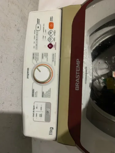 Máquina de lava roupas