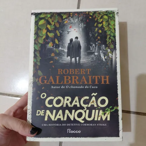 Livro O coração de Nanquim Desapego