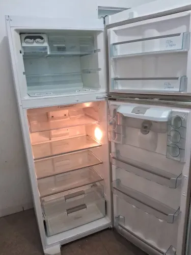 Geladeira Continental Fross Free grande faço entrega