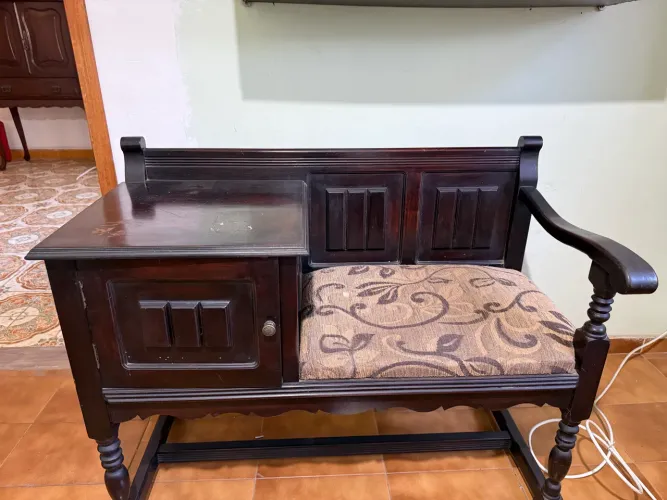 VENDO MESA DE TELEFONE MADEIRA MACIÇA 