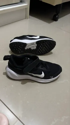 Tênis nike infantil