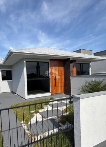 Casa Geminada Nova com 2 Quartos (1 Suíte) e Amplo Terreno - Guarda do Cubatão | Palhoça/S