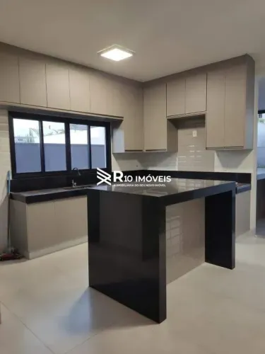 Casa em Condominio para aluguel, 4 quartos, 4 suítes, - Bairro Granja Marileusa, Uberlândi