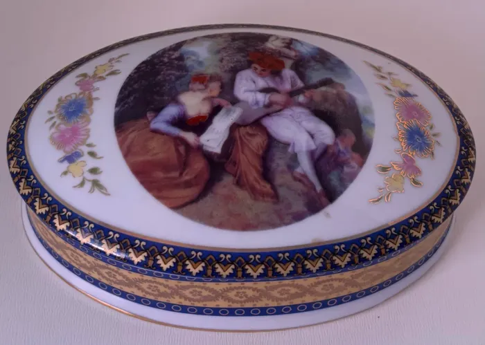 Caixa porcelana francesa 