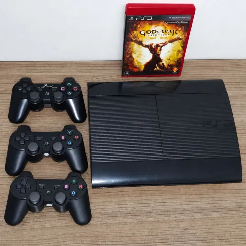 PS3 Super Slim Desbloqueado HEN + 3 Controles + Jogo