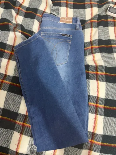 Calça jeans Calvin Klein feminino original 