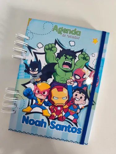 Agendas e Cadernos Escolares Personalizados - Qualquer Tema ou Foto!