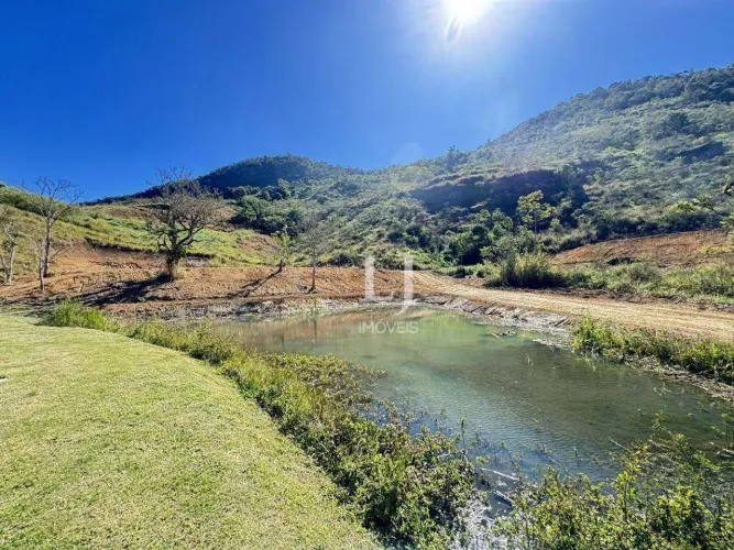 Terreno rural à venda em Secretário, 20.183,73 m² por R$ 1.200.000 - Petrópolis/RJ
