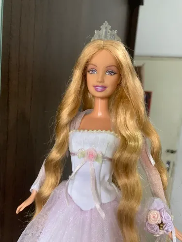 Barbie Rapunzel noiva 2005