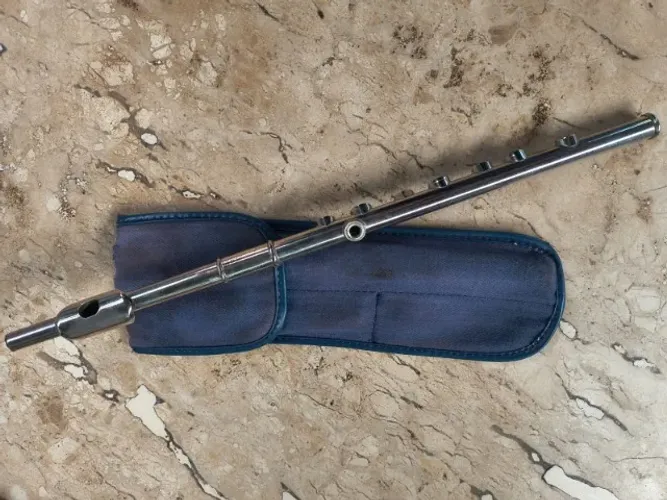 Flauta piccolo, usada ótimo estado.