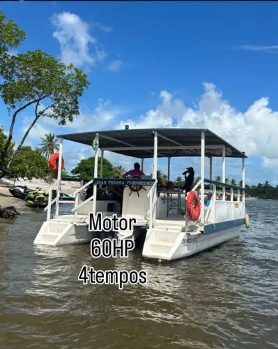 Catamarã (2 cascos) em perfeito estado, VISTORIADO PELA MARINHA.