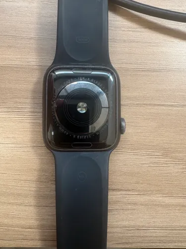 Apple Watch series 5 tela trincada